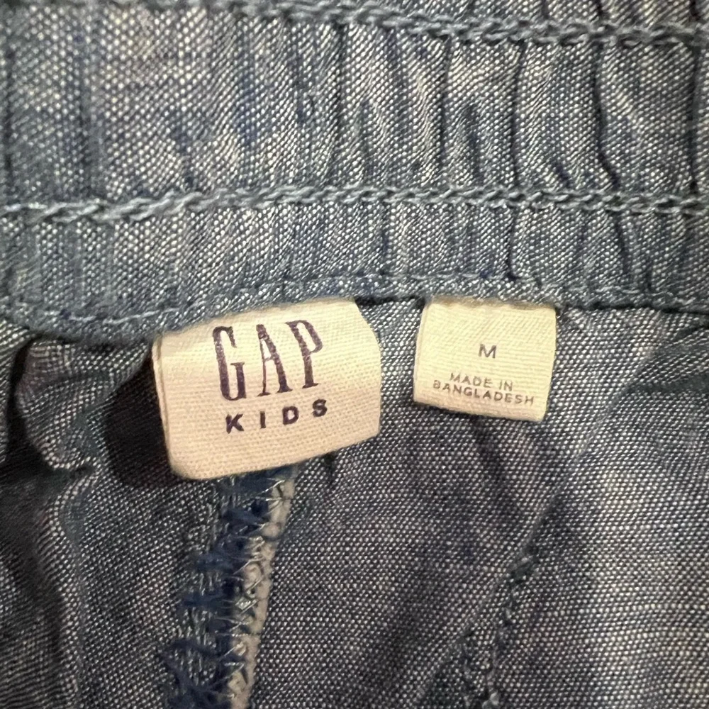 NWT Gap Kids Easy Pull On Shorts, Medium